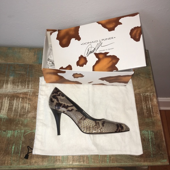 Donald J Pliner Python Heels - Picture 7 of 12